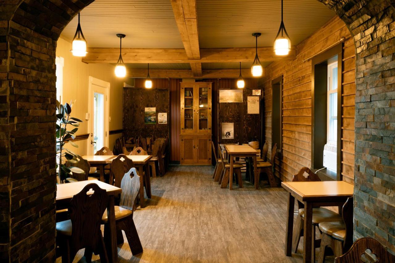 Chez Casimir Hotel Matapedia ภายนอก รูปภาพ